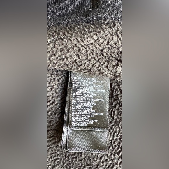 North Face jacket, black, Women’s Medium - Picture 7 of 7